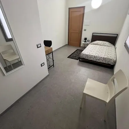 Baboe Iun F1037 Guest house *