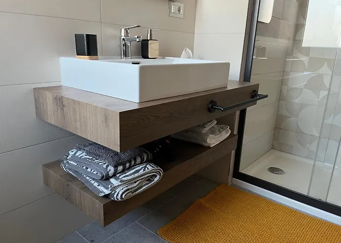 Baboe Iun F1037 Pensionat 3*